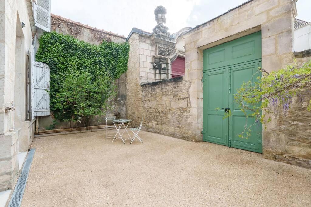 Appartement Lumineux Avec Cour Chaumont (Haute-Marne) Exterior foto
